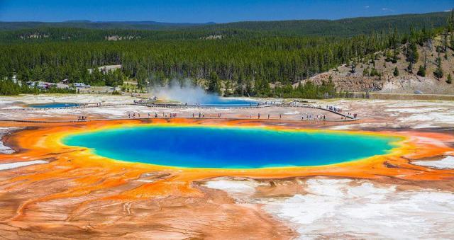 Grand-Prismatic-Spring-Images.jpg